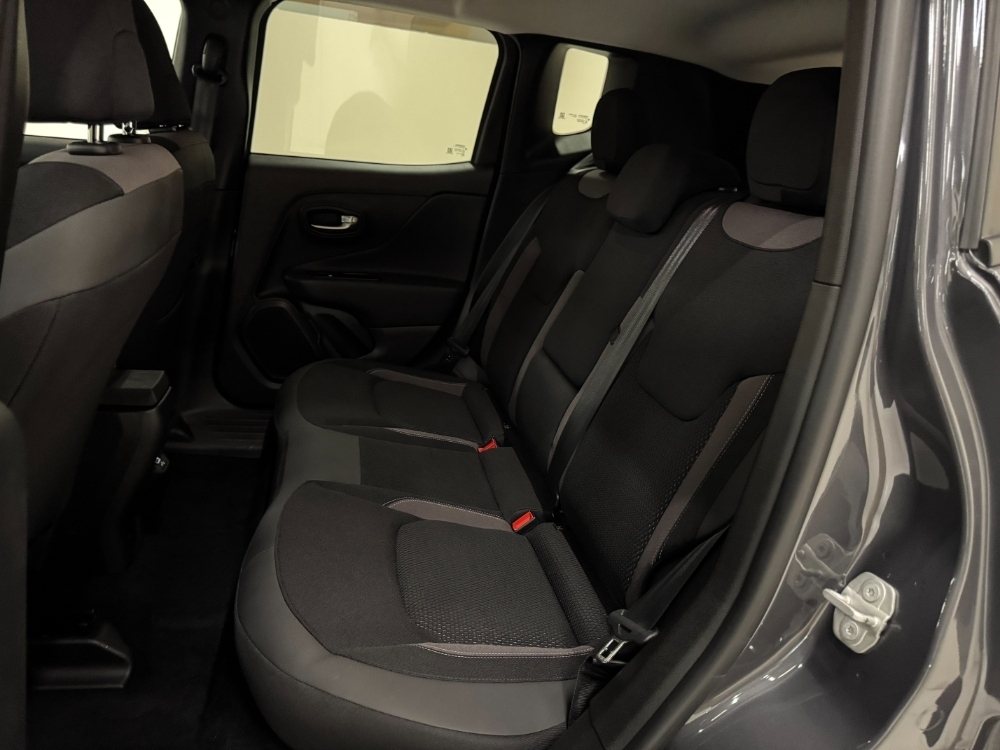 Jeep Renegade Limited FWD foto 10