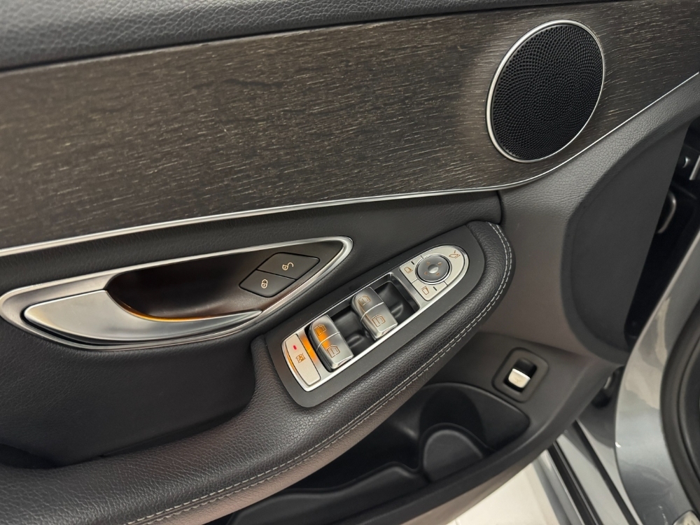 Mercedes-Benz Clase C C200 foto 5