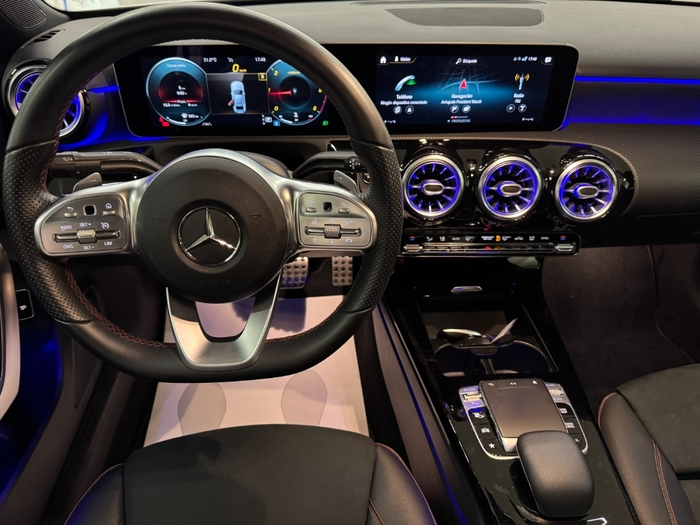 Mercedes-Benz Clase A Sedán A180 foto 16