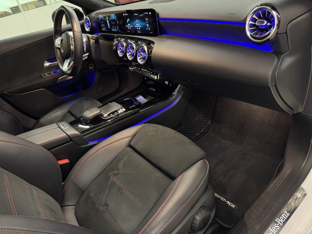 Mercedes-Benz Clase A Sedán A180 foto 21