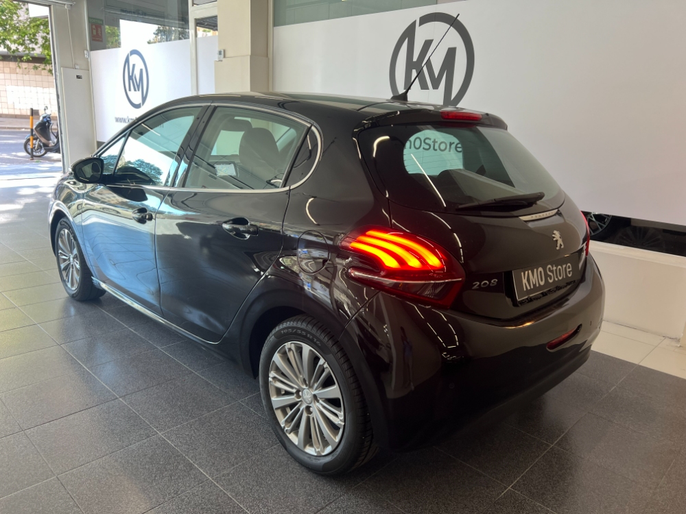 Peugeot 208 Allure foto 12