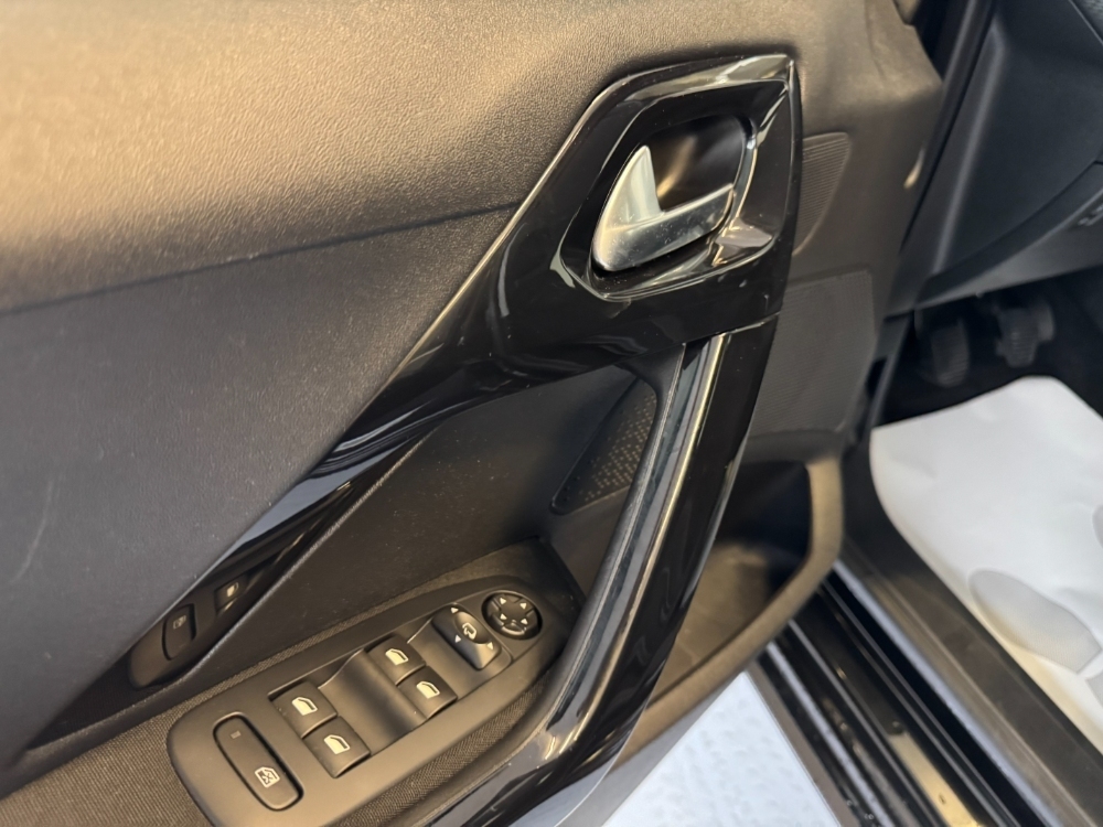 Peugeot 208 Allure foto 7