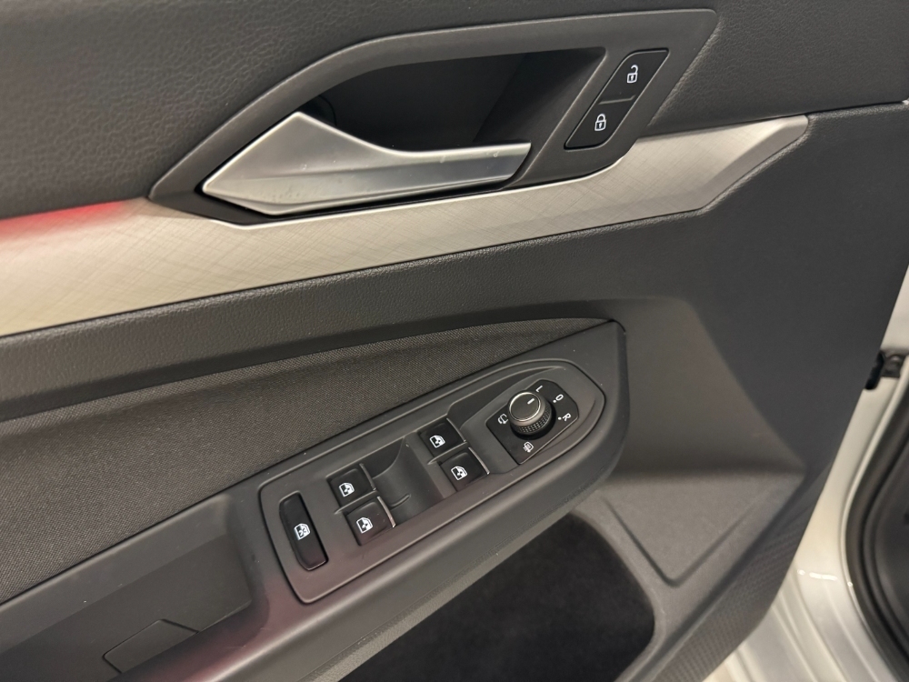 Volkswagen Golf VIII Life foto 5