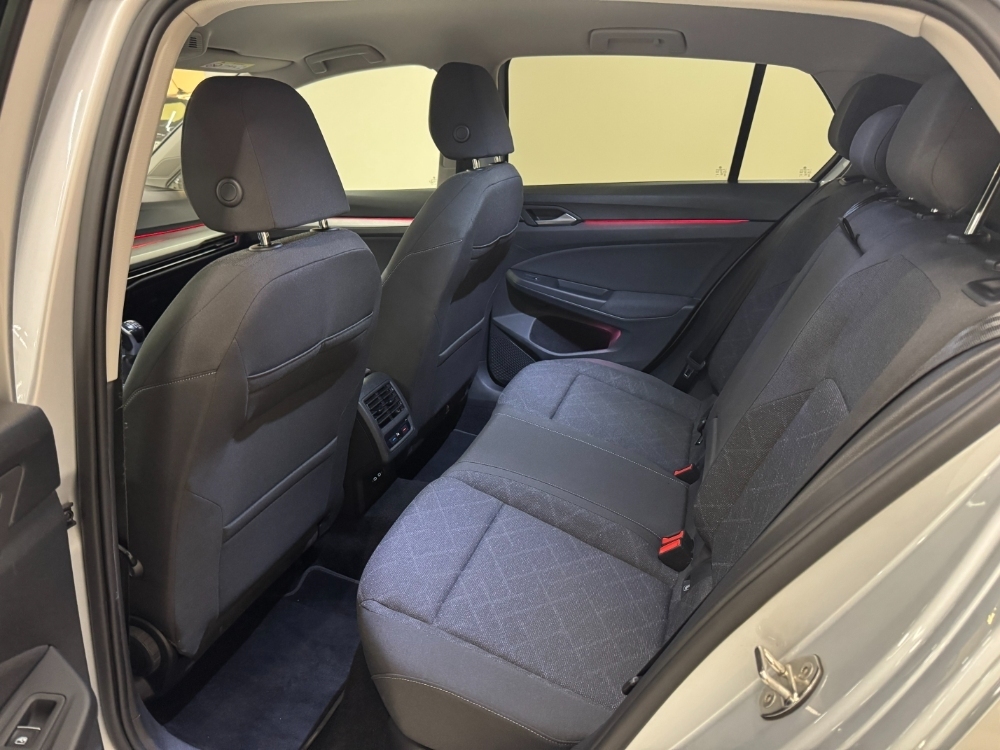 Volkswagen Golf VIII Life foto 8