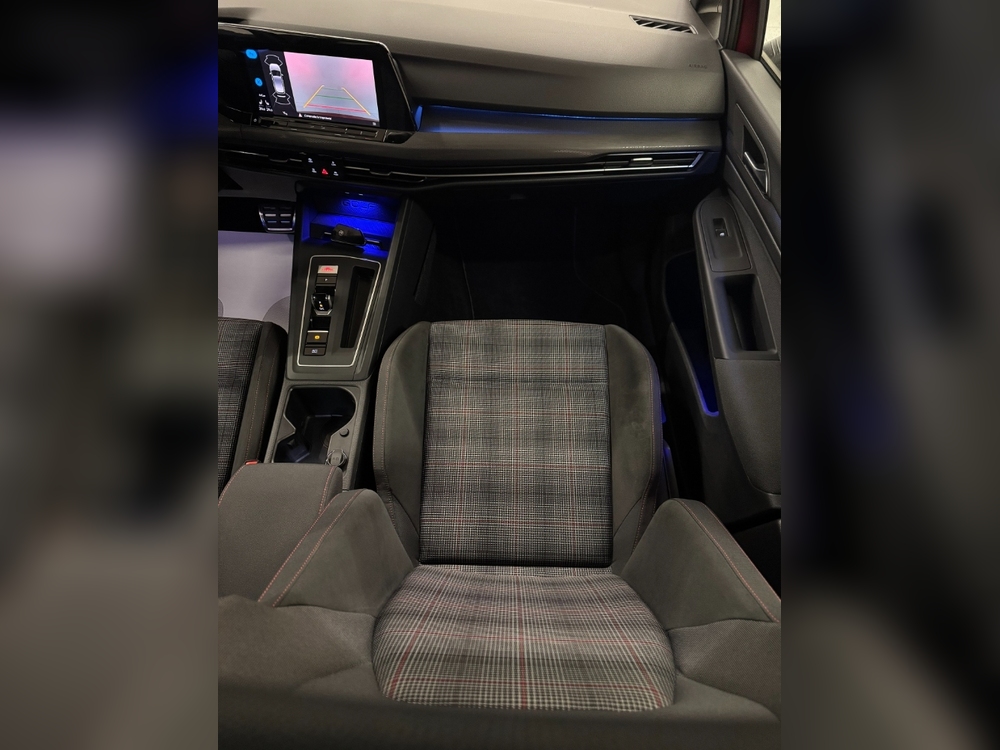 Volkswagen Golf VIII GTI foto 15