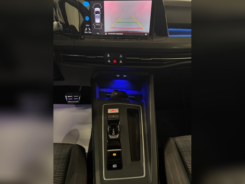 Volkswagen Golf VIII GTI foto 16