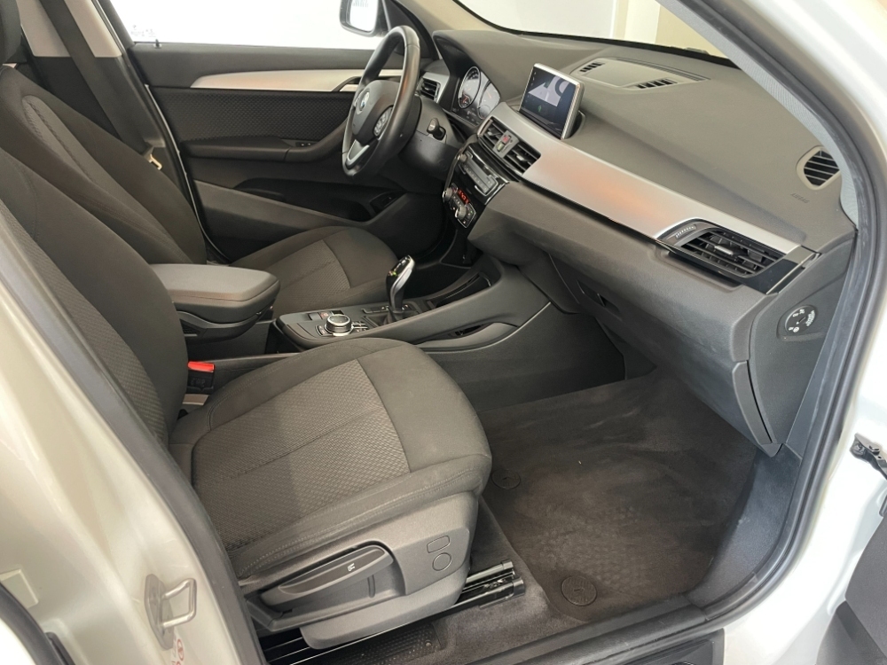 BMW Serie X1 sDrive 18d foto 11