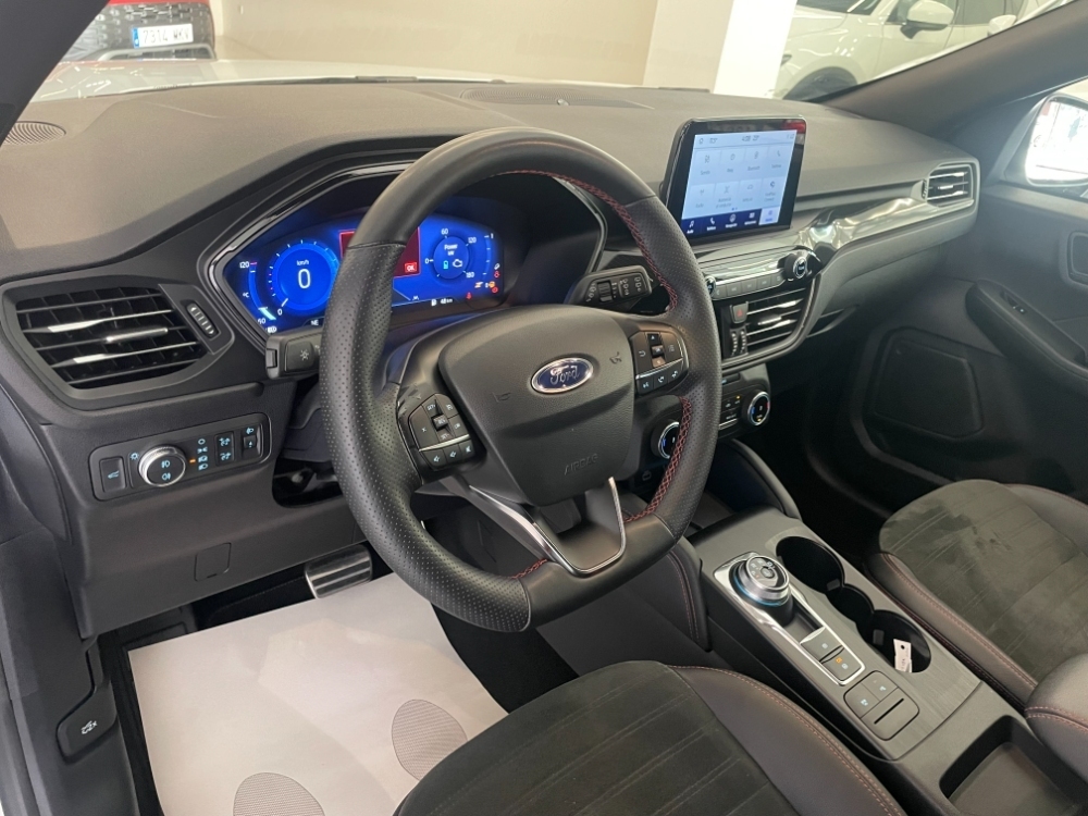 Ford Kuga Hybrid ST-Line X foto 6