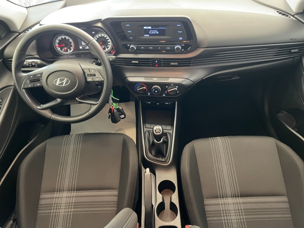 Hyundai Bayon Essence 2WD foto 12