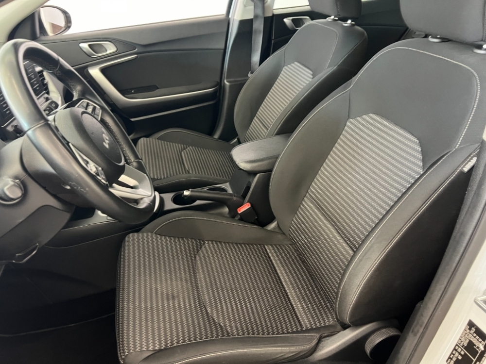 Kia XCeed Concept foto 10